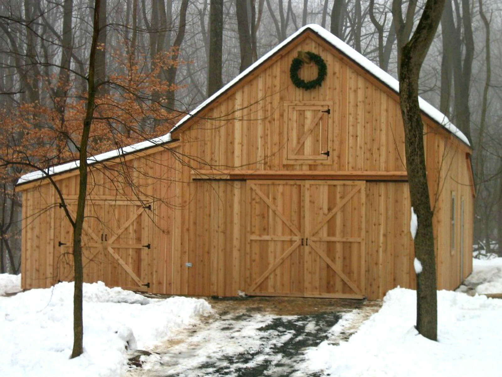 19 Backyard Barn Designs – Complete Pole-Barn Construction Plans (B1)