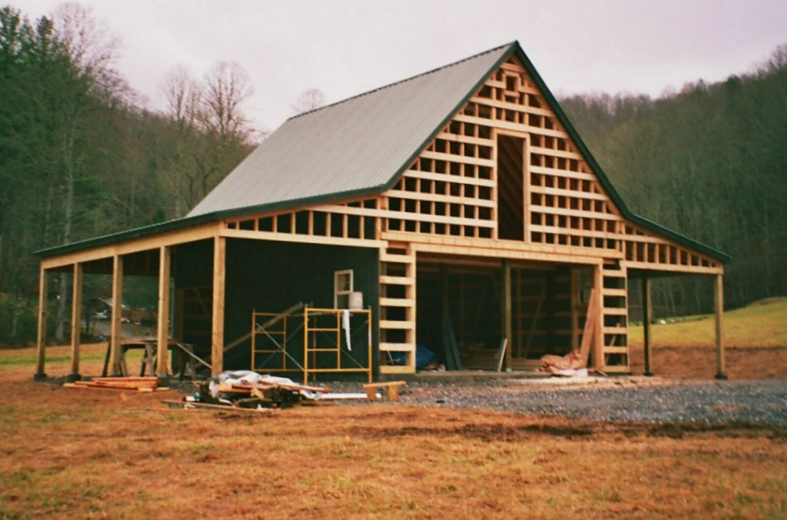 12 Pole-Barn Layouts with Lofts – Complete Construction Plans (B6)