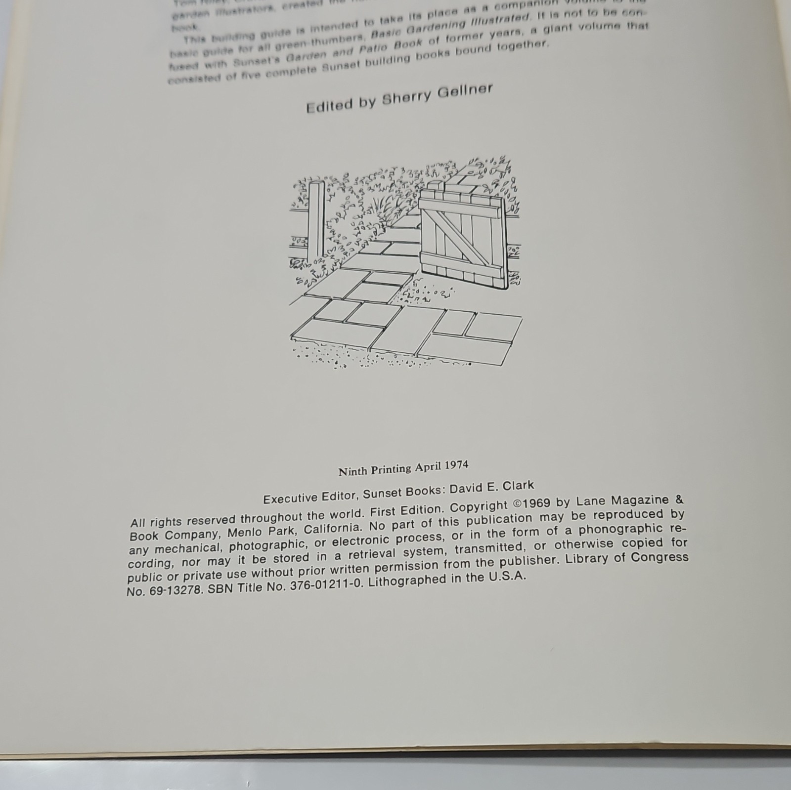 Sunset Garden & Patio Building Book 1974 Edition Edited by Sherry Gellner