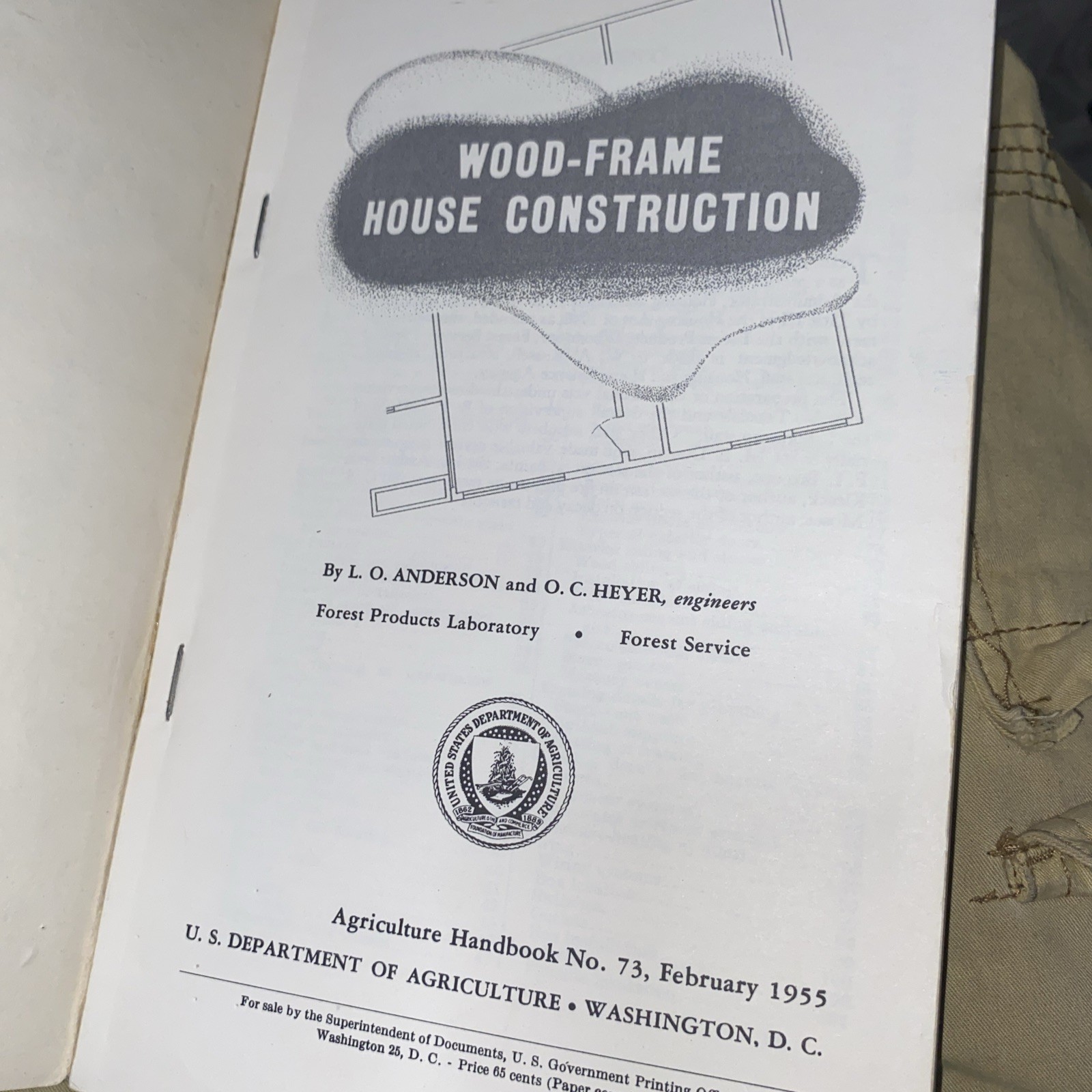 Wood-Frame House Construction (Soft cover)L. O. Anderson and O. C. Heyer 1955