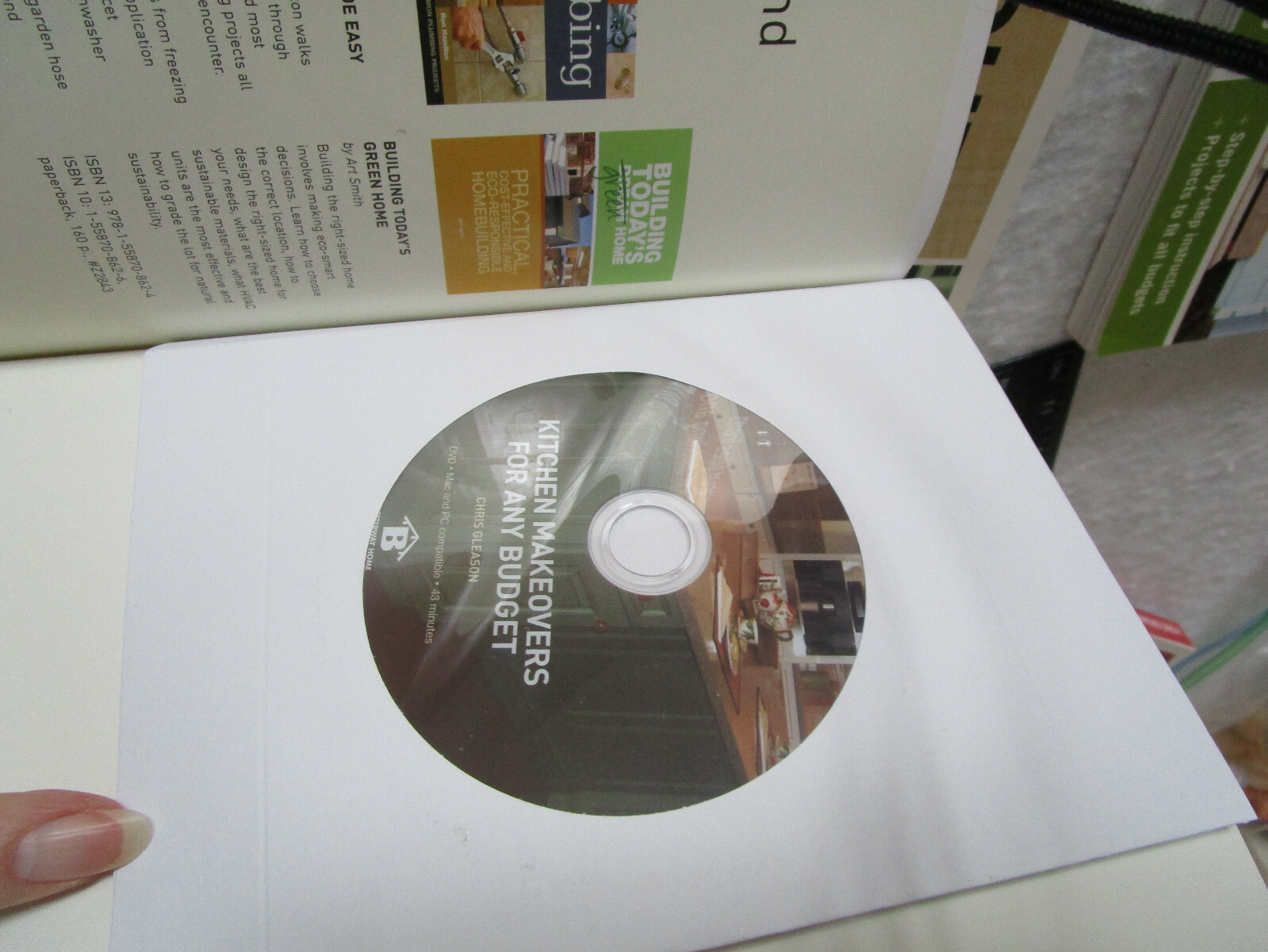 KITCHEN MAKEOVERS How-To Book & DVD. See contents in photos. IDEAS INFORMATION