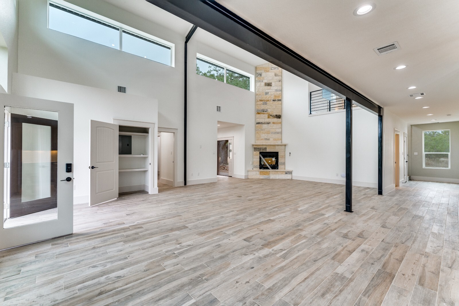 York Creek Barndominium Plan: – 4 Bedrooms / 3. Baths 3,395 SF Design Blueprints