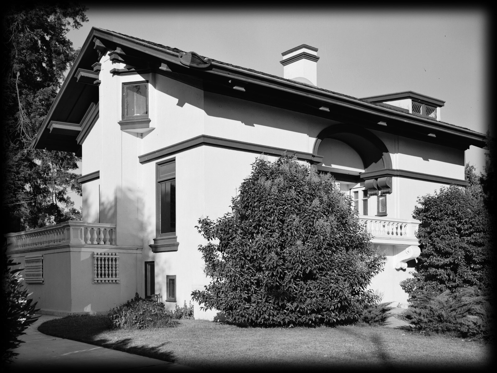 Craftsman Masterpiece by Bernard Maybeck, architectural prints, 4+ Bedrooms