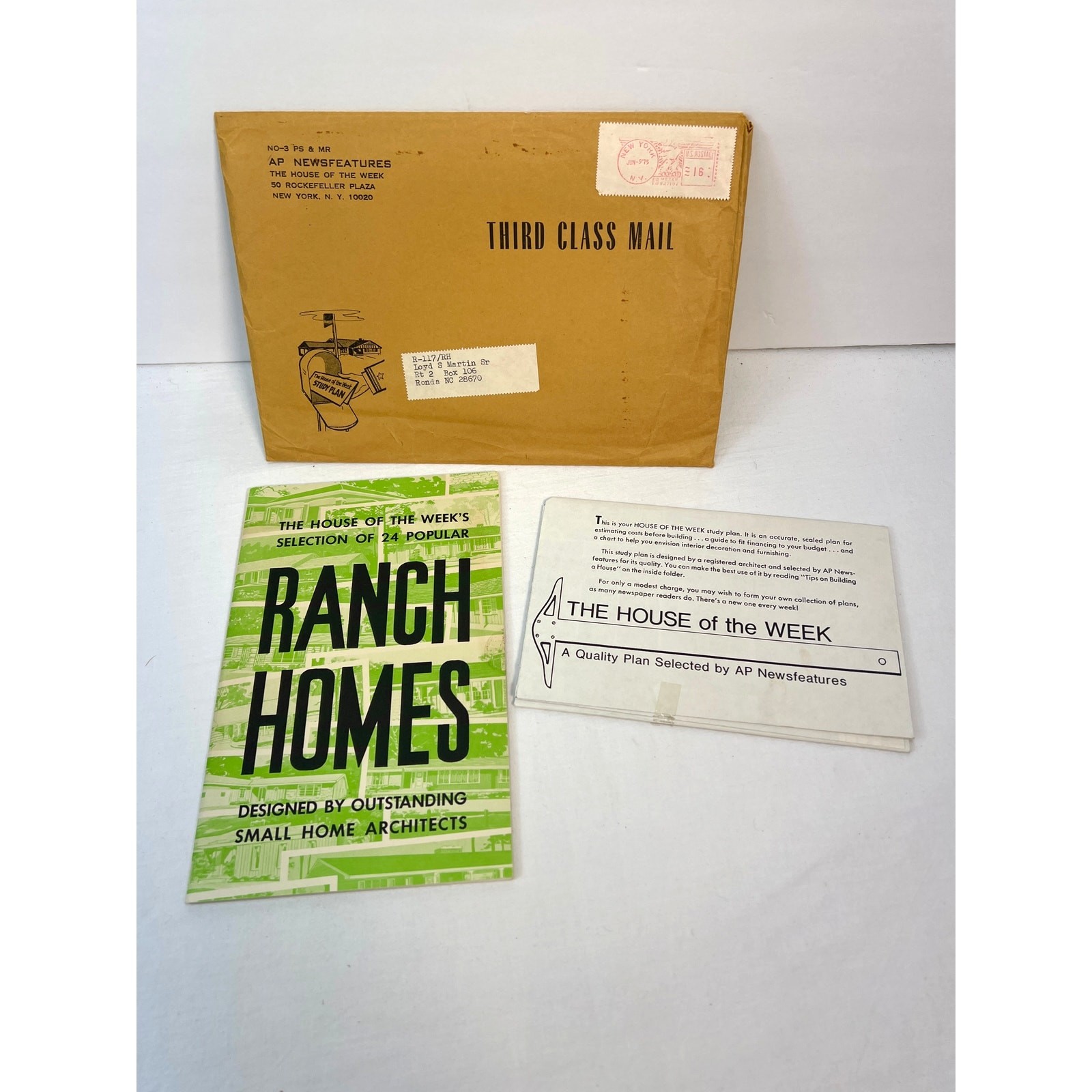 Vintage Ranch Homes Catalog w/ Home Of The Week Supplement 1975