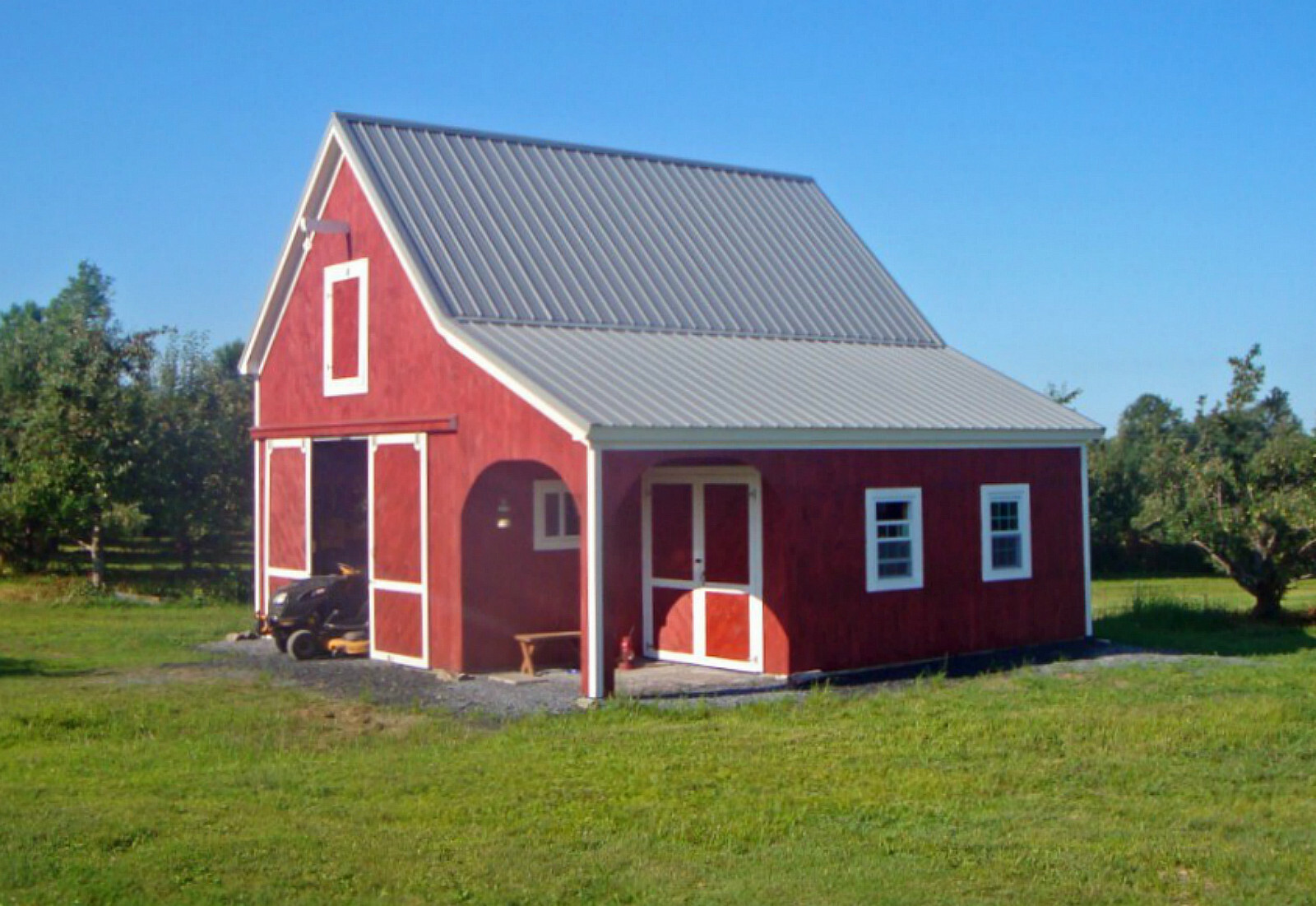 5 Mini-Barn Designs – Customizable Little Pole-Barn Plans for Your Backyard (B3)