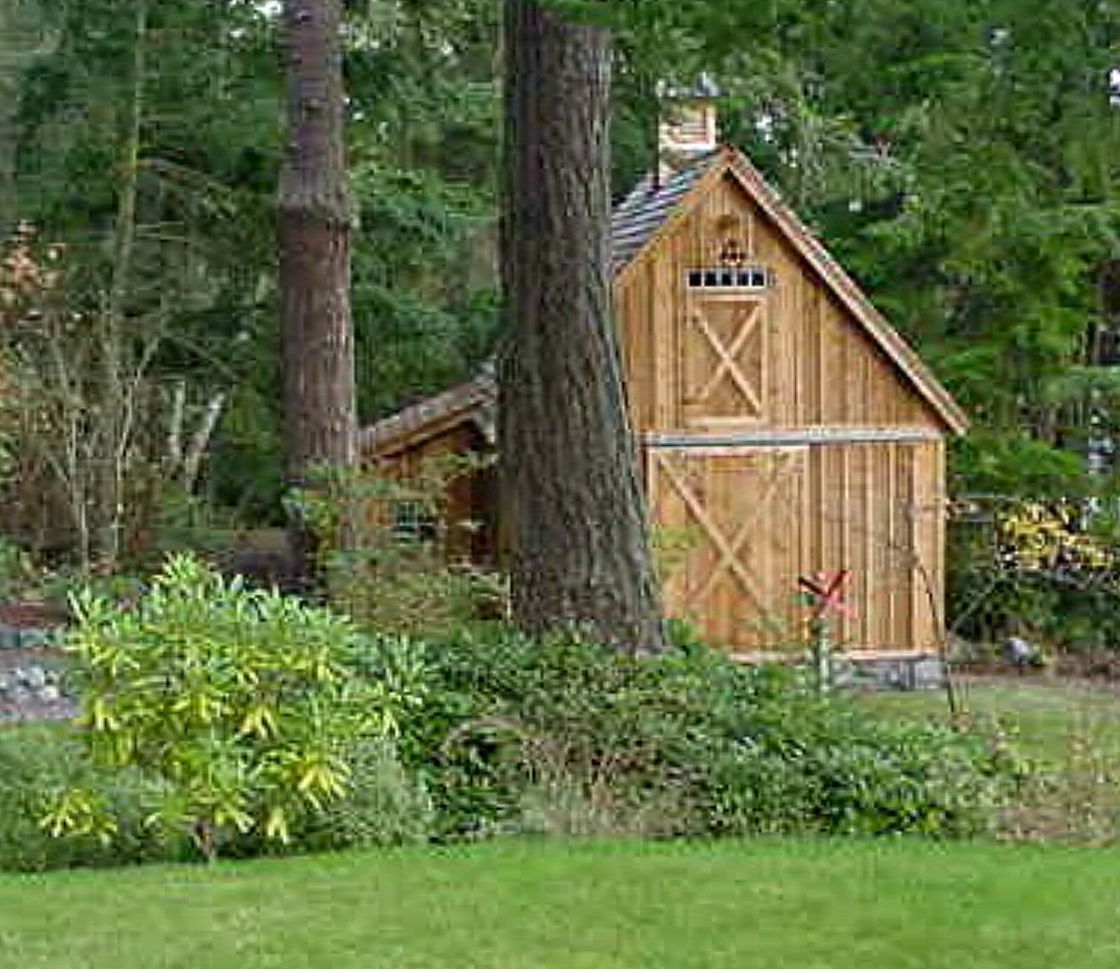 5 Mini-Barn Designs – Customizable Little Pole-Barn Plans for Your Backyard (B3)