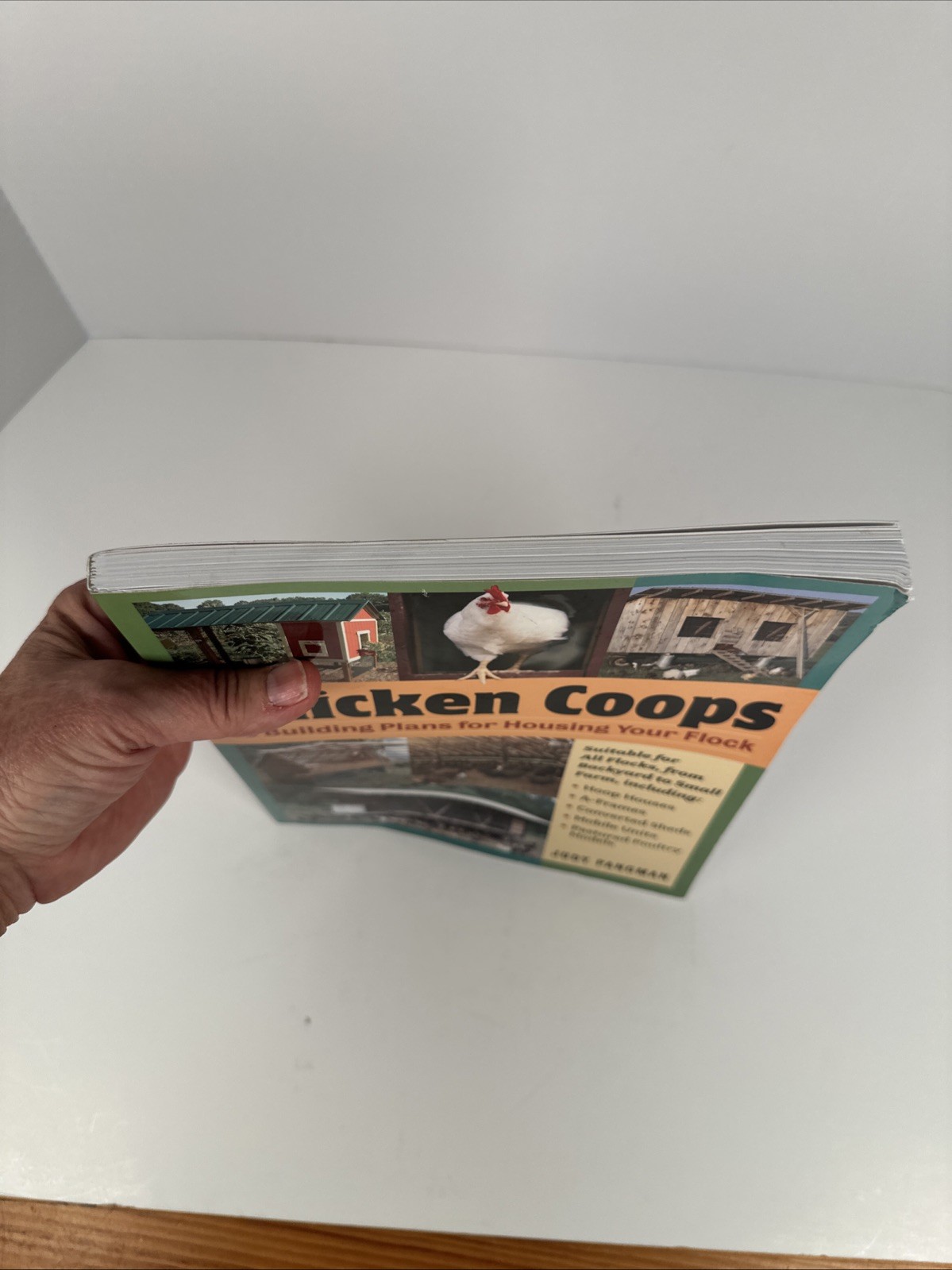 Chicken Coops: 45 Building Plans for Housing Your Flock by Judy Pangman How-To