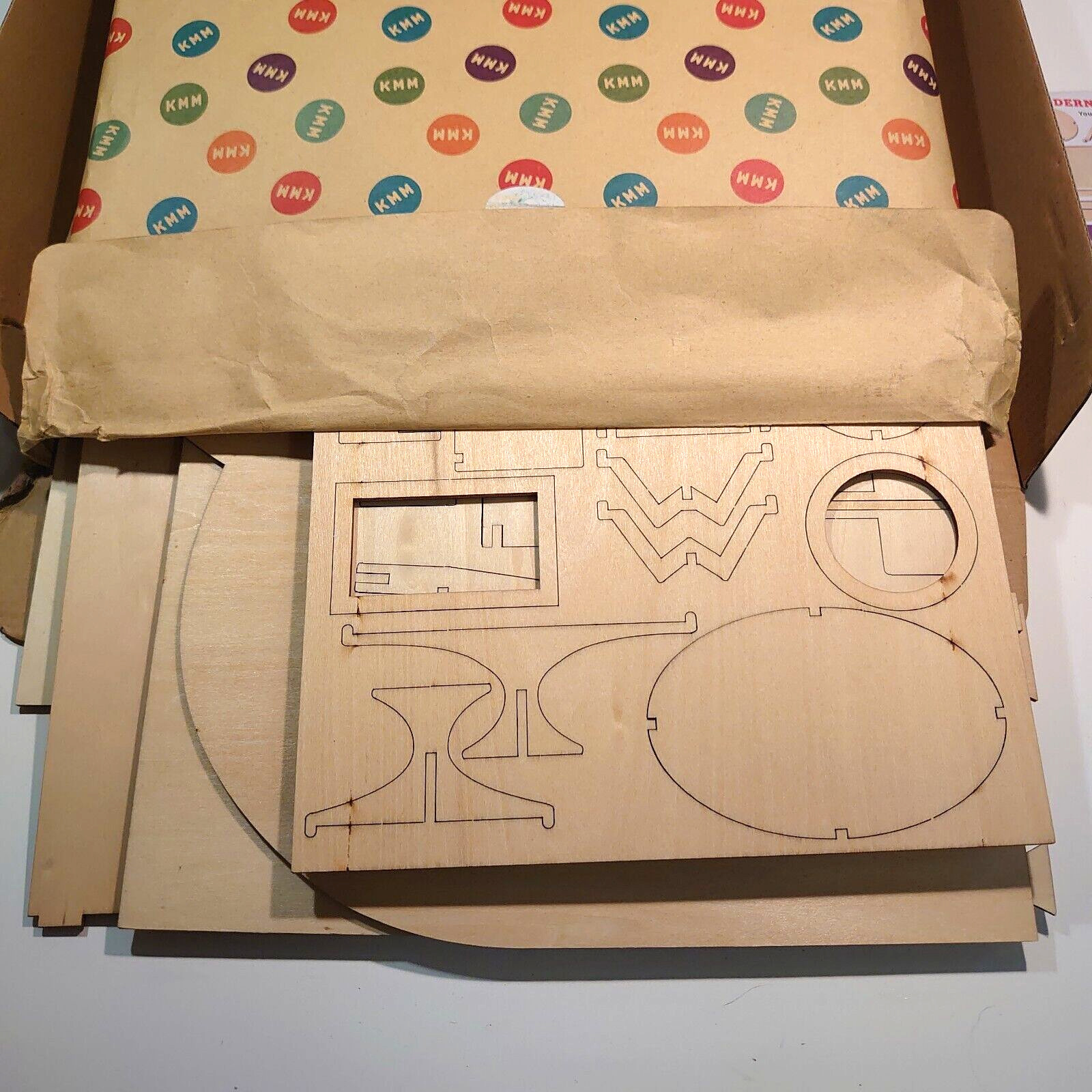 Vintage Kid Made Modern Design Your Own Modern House Craft Kit. Wood & Paper.
