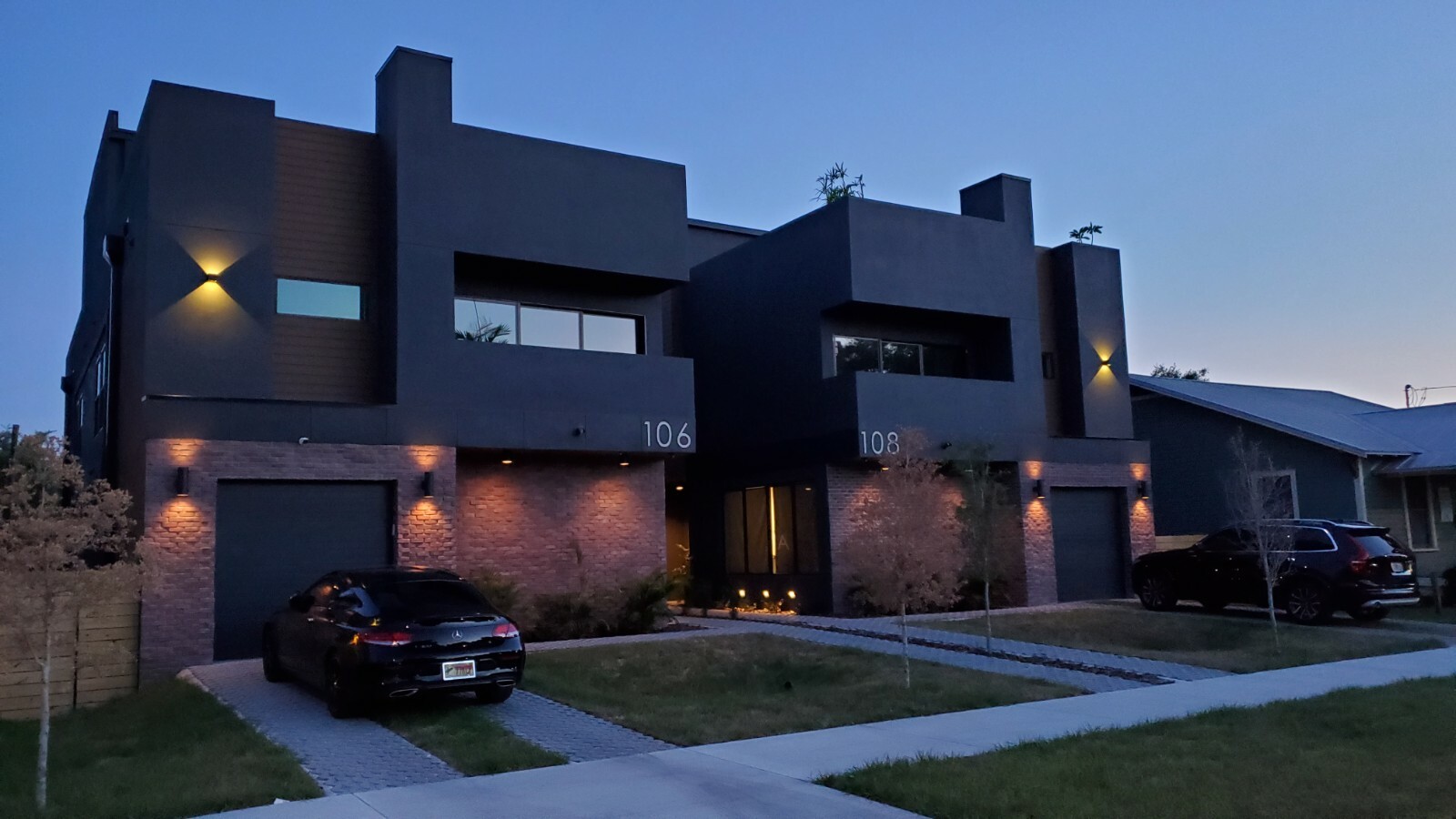 BLUEPRINTS MODERN MULTIFAMILY 3-STORY DUPLEX HOME PLAN ARCHUP #109