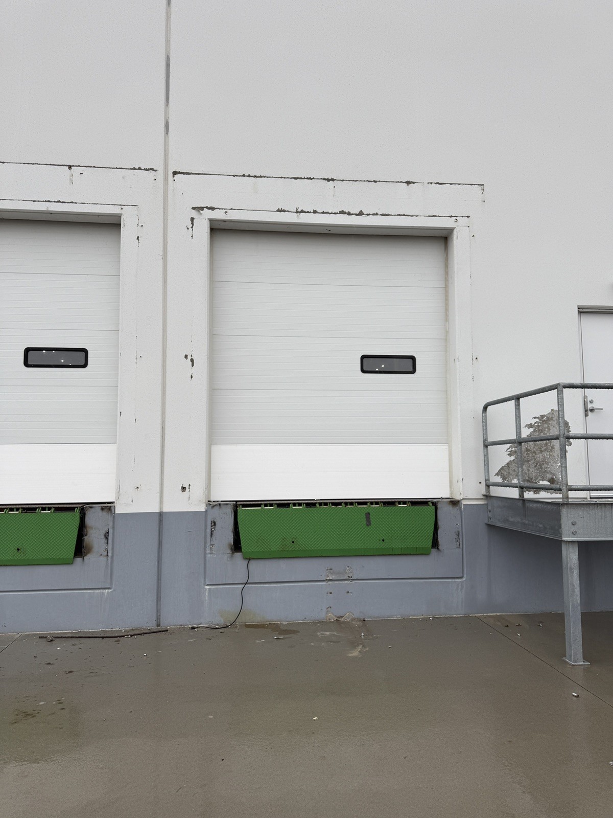 Used Kelly AFX air-powered Dock Levelers