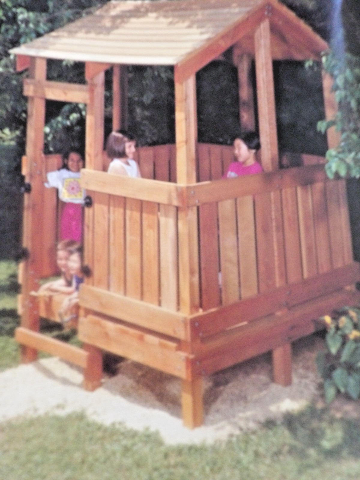 WOODWORKING “BUILD A KIDS PLAY YARD” CHILDHOOD MEMORIES FULL PLANS